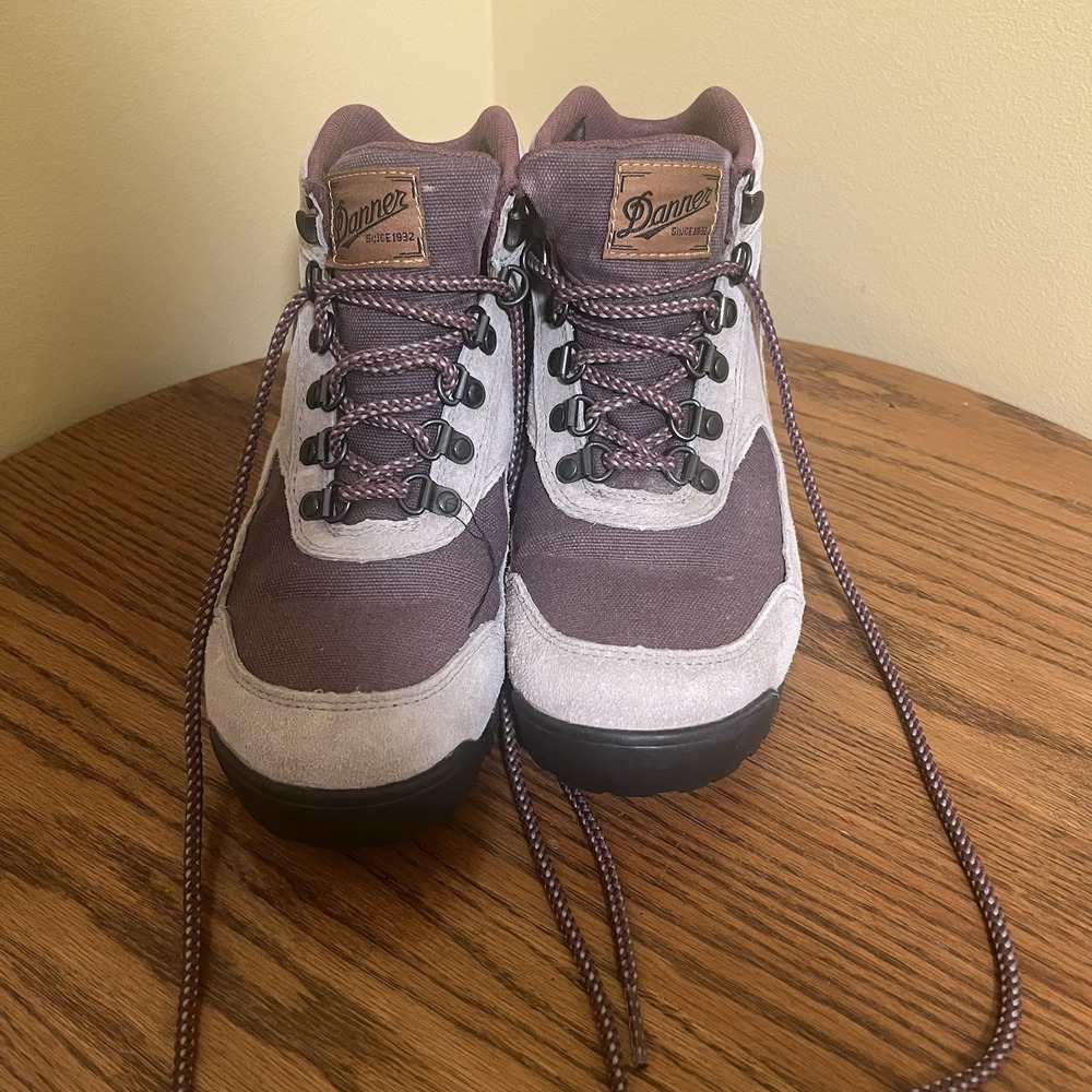 Danner Jag Hiking Boots Womens Size 7.5 Shoes Suede Waterproof Dusty Aubergine